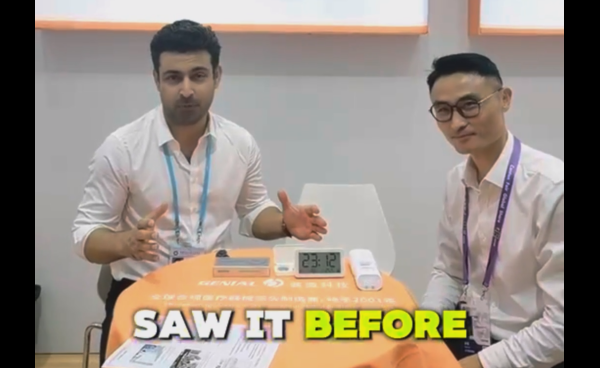 Overseas blogger visits GENIAL at Canton Fair